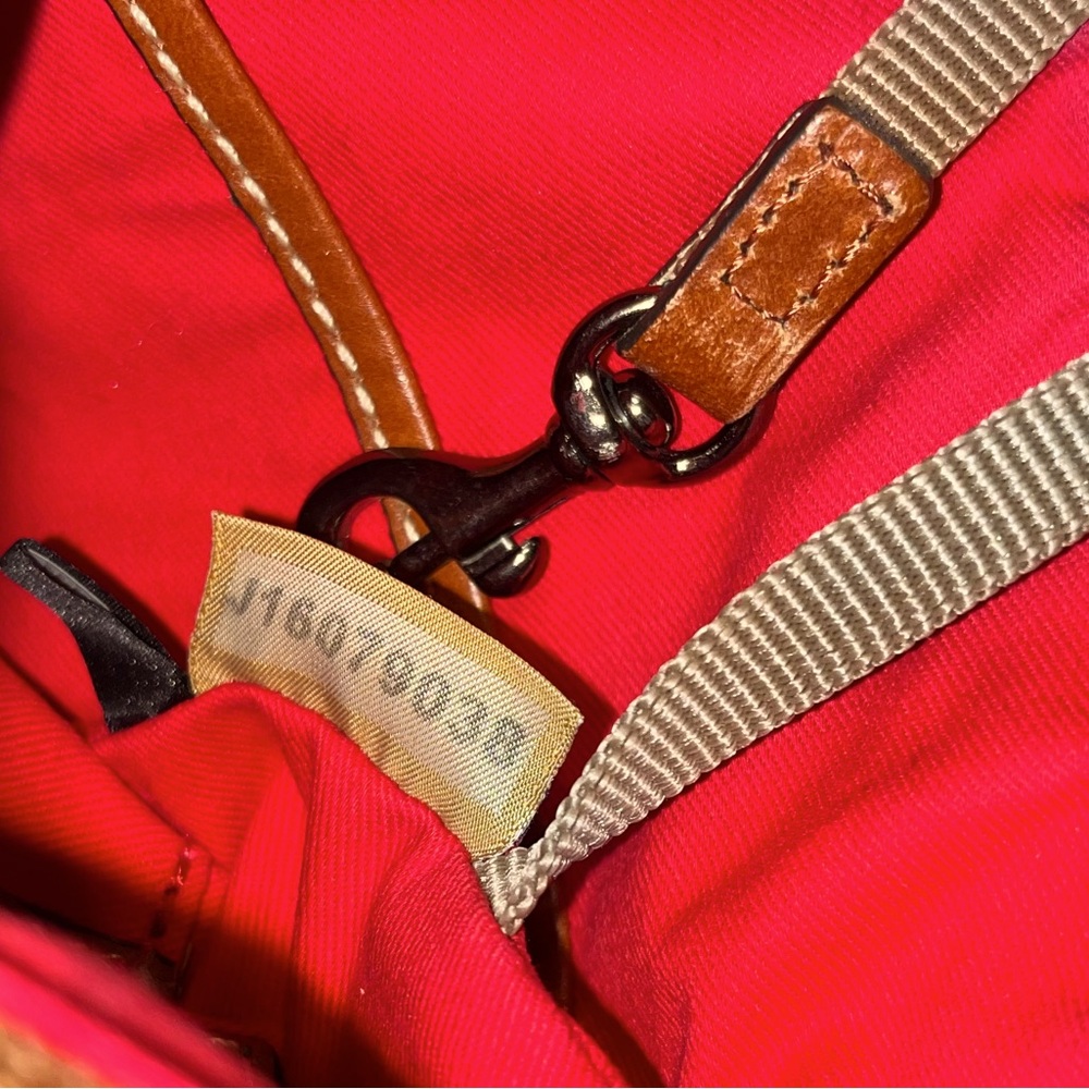 🔥Dooney & Bourke Pebble Grain Leather Ginger Crossbody with COA!🔥 - Picture 9 of 16